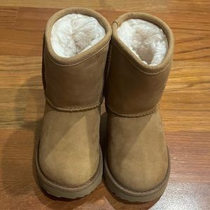 UGG Toddlers’ Winter Boots in Chestnut